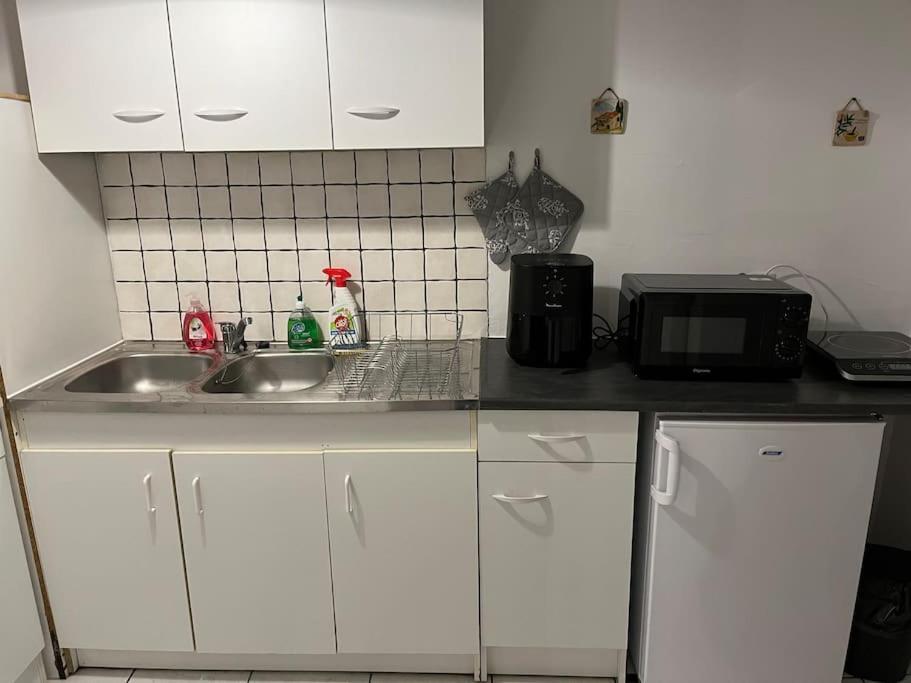 Joli Appartement Centre Nevers Eksteriør bilde